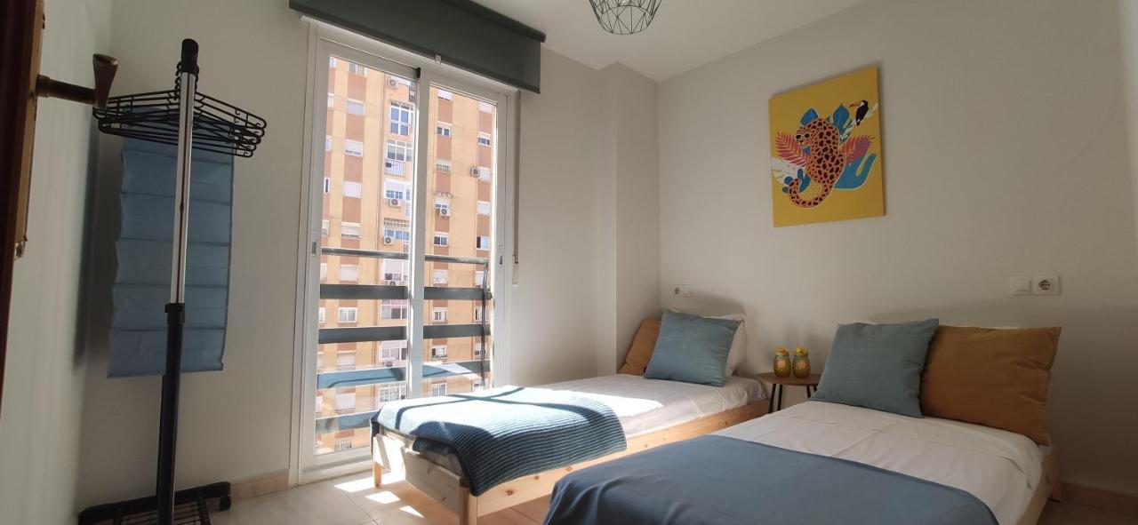 Appartamento Huelin House Beach And Sun, Con Parking Y A 500 Metros De La Playa Málaga Esterno foto